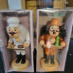 Wooden Nutcracker Figurines Set